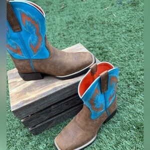 🇺🇸🤠 Ariat Kids Western Boots | Blue & Orange Stitch | Line Close Sample